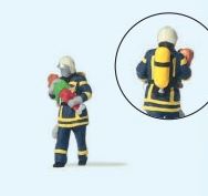 Feuerwehrmann, Kind rettend